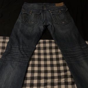 super clean distressed true religion jeans, plain blue straight leg